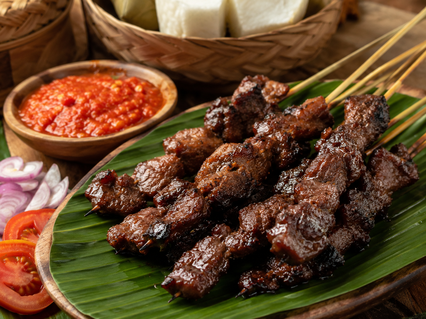 Sate maranggi Cikarang di atas daun pisang