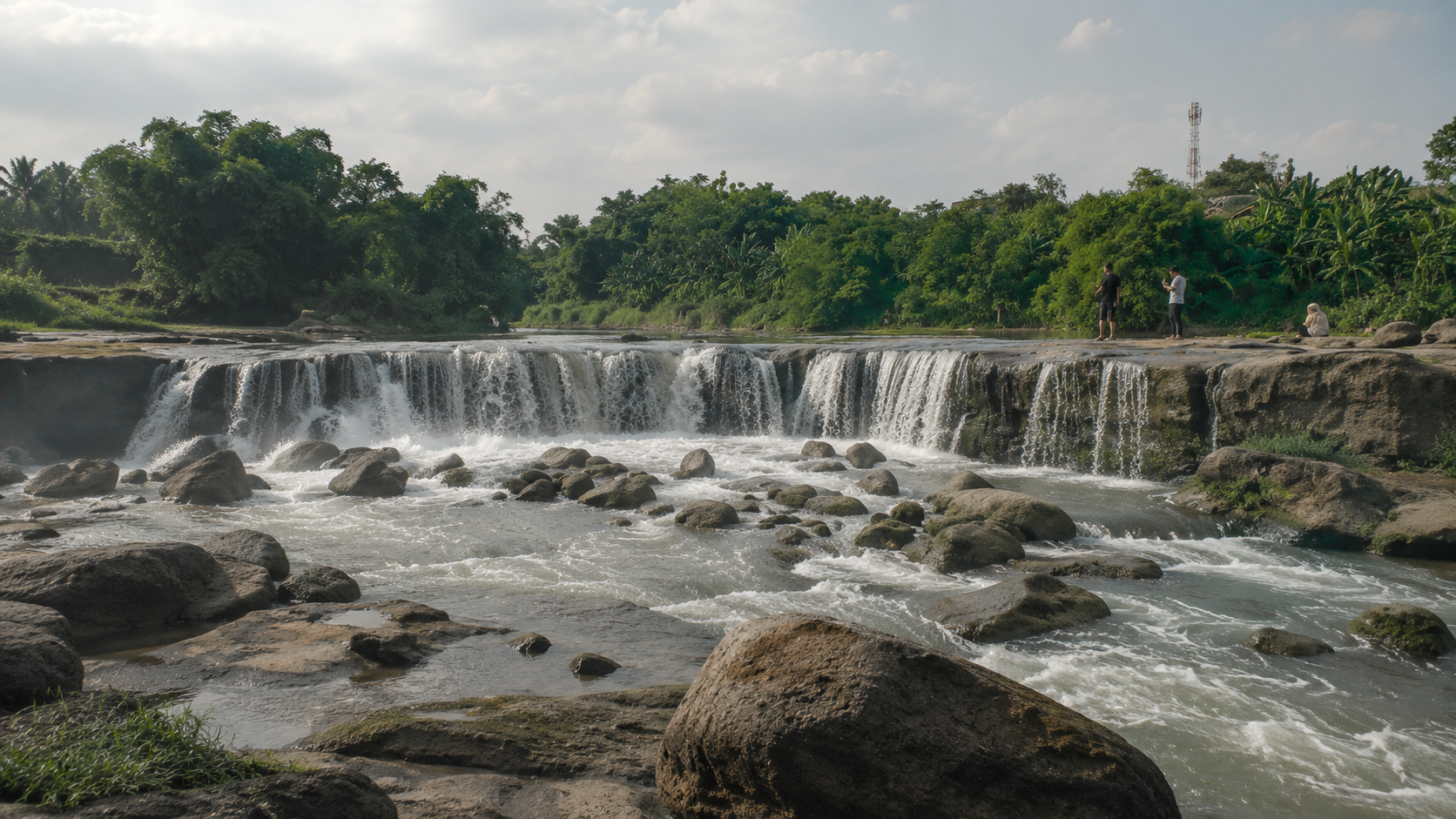 Curug Parigi Bekasi dengan lanskap air terjun dan sungai berbatu